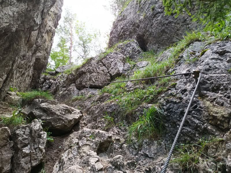 via ferrata 16 resize - Drumurile de fier ale muntelui: via ferrata în România și în Cheile Bicazului