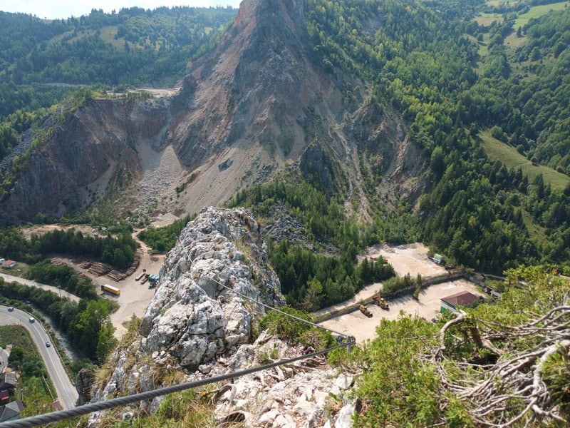via ferrata 5 resize - Drumurile de fier ale muntelui: via ferrata în România și în Cheile Bicazului