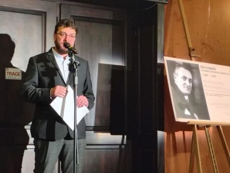 Video – foto.Reportaj: O seara magică sau despre cum a început povestea Teatrului Tineretului din Piatra-Neamț Doi directori in timp 800x600