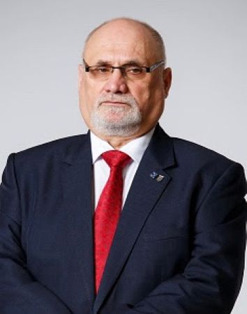 Laicu - Când te lauzi cu munca altora: protagonist Vasile Apopei, primarul orașului Târgu Neamț