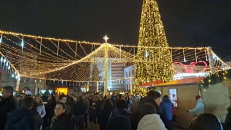 Anunț al CMI URBAN S.R.L. privind Târgul „Piatra lui Crăciun” 2025 Piatra lui Craciun