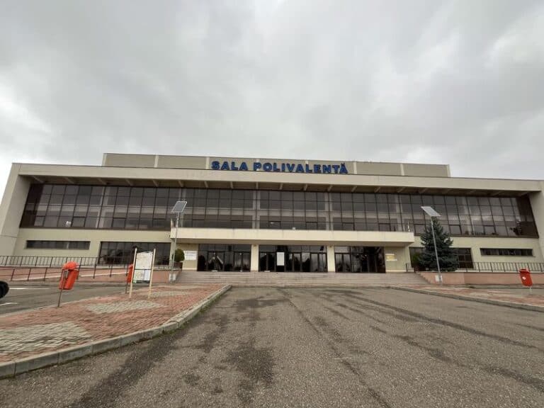 Evenimentul “Rocking The Court IV” - sport, tinerețe și caritate la Sala Polivalentă din Piatra Neamț