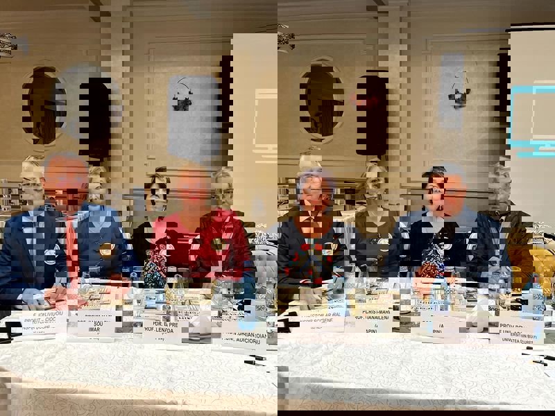 Adrian Cioroianu – oaspete la sărbătorirea a 10 ani de la înființarea APIN Neamț 4 WhatsApp Image 2025 10 10 at 11.02.24