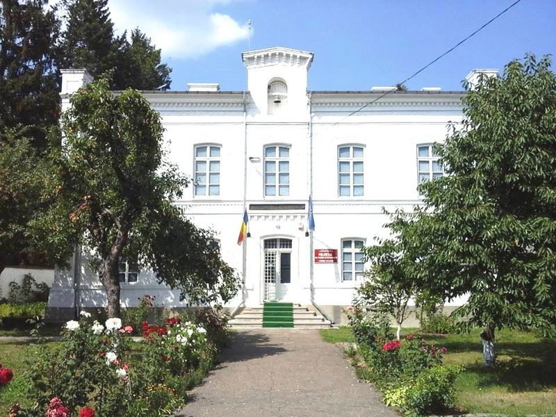 Ce clădiri vrea să mai reabiliteze CJ Neamț: Casa Medicului, Muzeul de Științe Naturale Piatra-Neamț și Muzeul de Istorie Târgu-Neamț 2 WhatsApp Image 2025 10 29 at 14.47.14