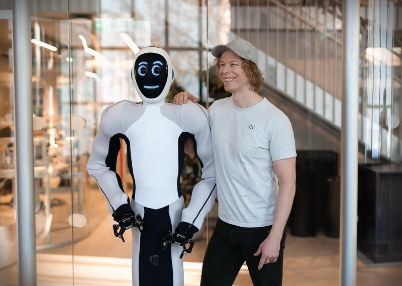 Roboții care încep să ajute în gospodărie 1 neo resize