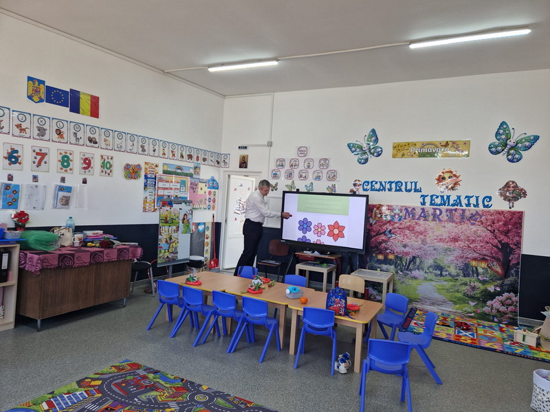 Oniceni - model de dezvoltare prin investiții strategice / Primarul Bogdan Duminică: ”Investițiile în educație și infrastructură rămân prioritatea noastră în acest nou mandat” 4 oniceni 5 resize