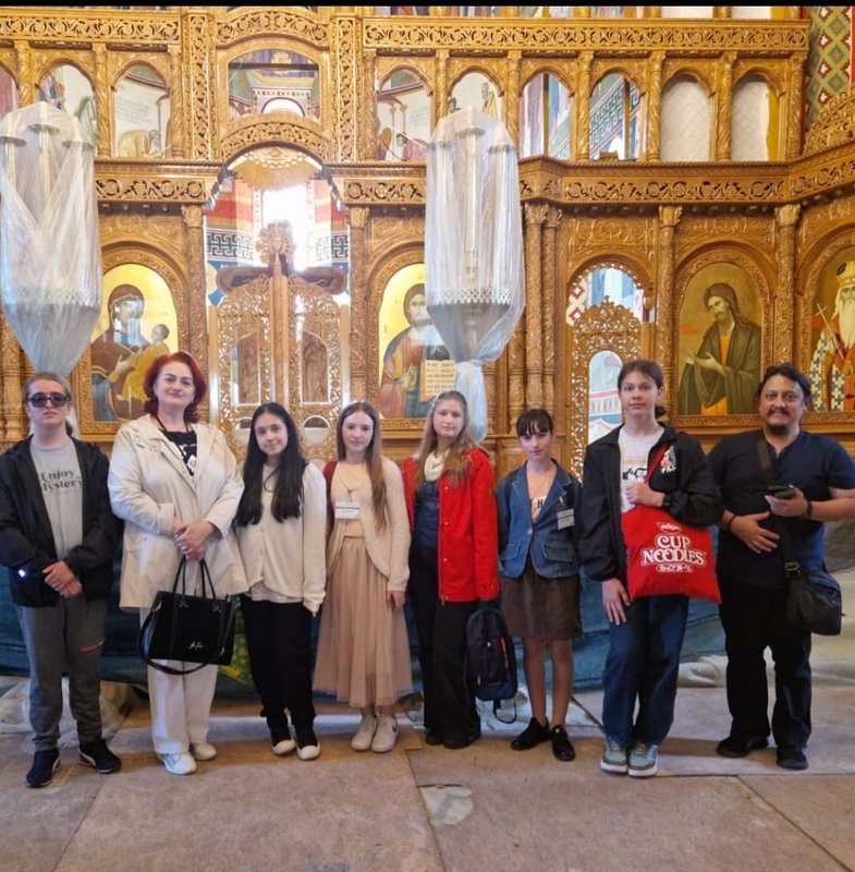 Anca Ipate: ”Un profesor de religie trebuie să fie o carte deschisă, un om care trăiește ceea ce predă„ 5 religie anca ipate 4