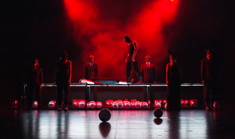 Festivalul de Teatru Piatra Neamț, ediția a XXXVI-a / “Misterul artei actorului și emoția care rămâne” 3 tt nunta insangerata resize