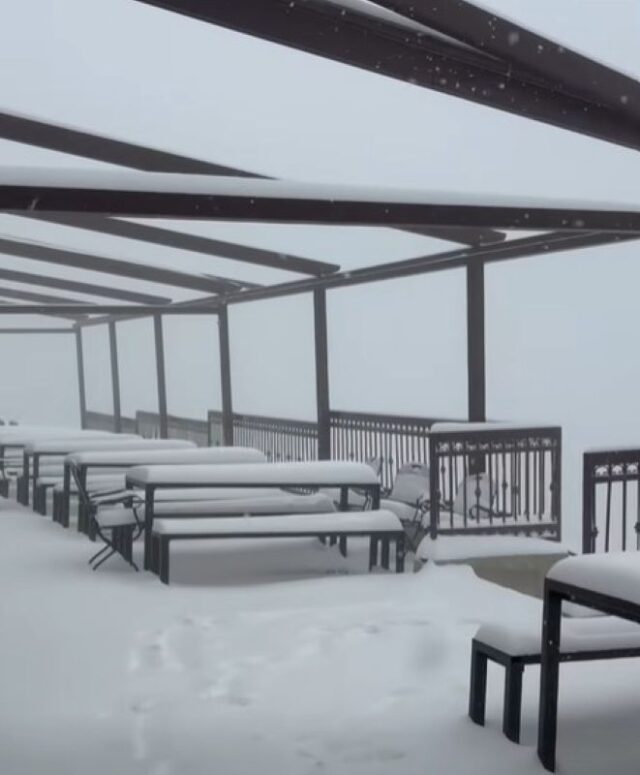 Va ninge marți la munte – vremea se răcește brusc în județul Neamț 1 Cabana Dochia