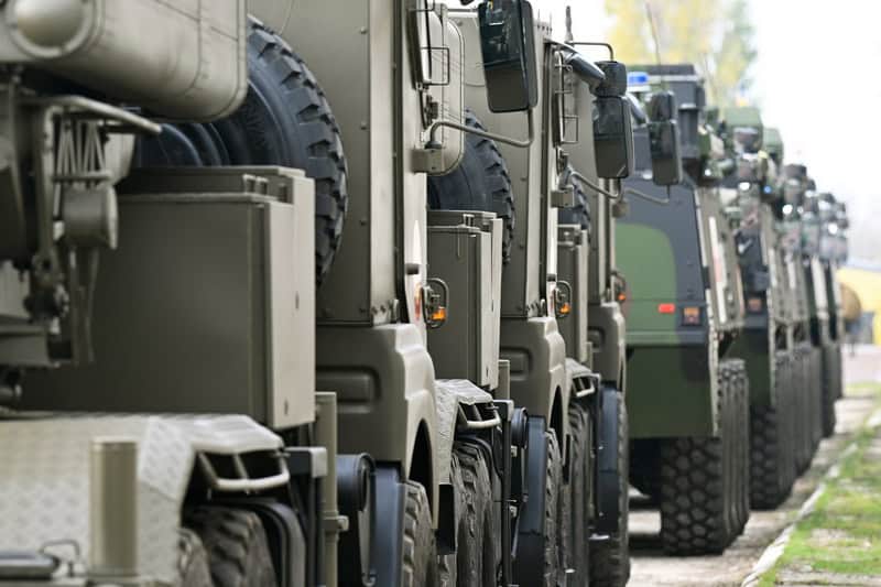 mapn vehicole 01 resize - Ce înseamnă concret recomandarea șefului Statului Major al Apărării: Provizii pentru 72 de ore și o minimă pregătire militară