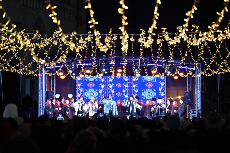 FOTO. Colind, tradiție și emoție: seară de sărbătoare la Curtea Domnească 1 10