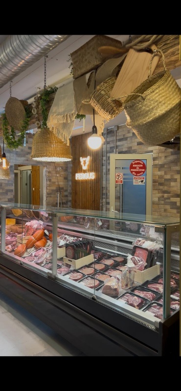 Crăciunul acesta, gustul autentic vine de la poalele Ceahlăului: De ce să alegi Black Angus de la Fergus Farm pentru masa de sărbători 5 WhatsApp Image 2025 12 15 at 10.17.24
