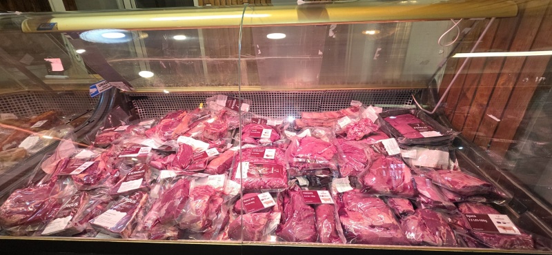 Crăciunul acesta, gustul autentic vine de la poalele Ceahlăului: De ce să alegi Black Angus de la Fergus Farm pentru masa de sărbători 1 WhatsApp Image 2025 12 15 at 10.54.30 1