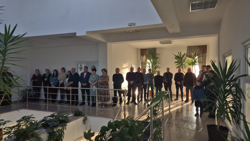 Video-Foto. Colind la Primăria Vânători-Neamț 4 WhatsApp Image 2025 12 17 at 18.35.18