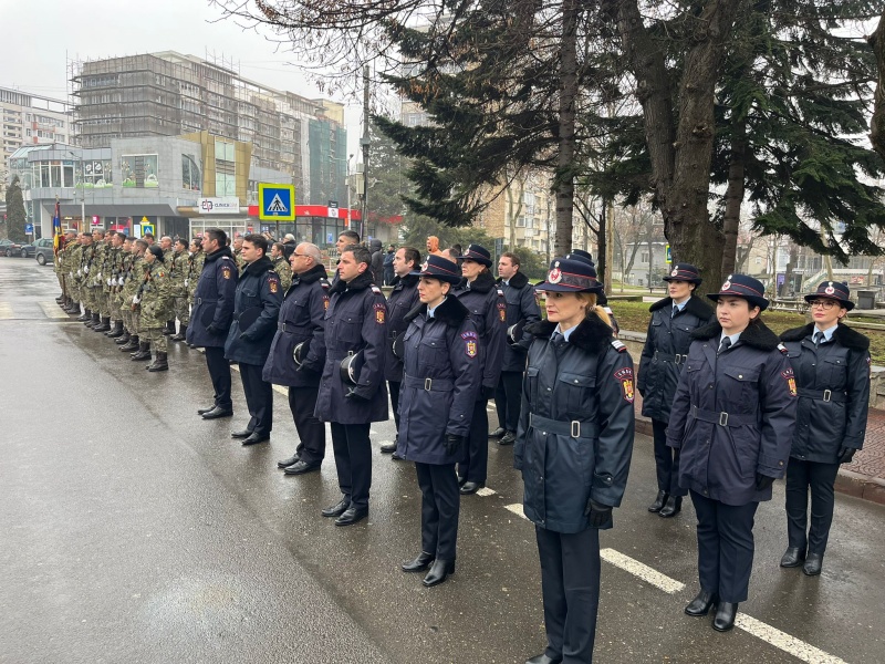 Video-foto. Ceremonia militară dedicată „Zilei Victoriei Revoluției Române și a Libertății – 36 de ani” la Piatra Neamț 4 WhatsApp Image 2025 12 22 at 12.07.42