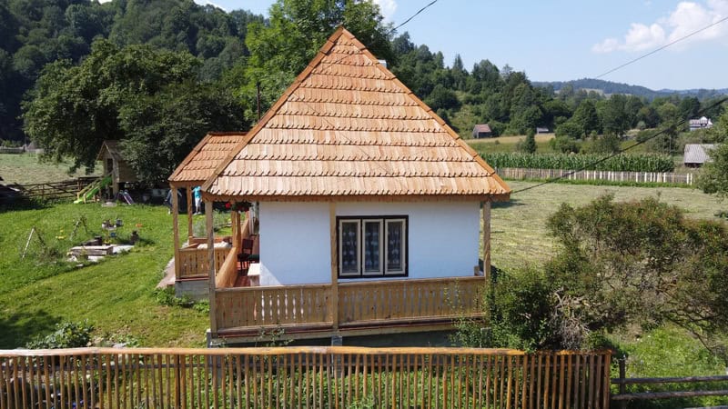 „Căsuţa bunicilor din rai” – un tribut nefericit?! 3 „Căsuţa bunicilor din rai” – un tribut nefericit?!