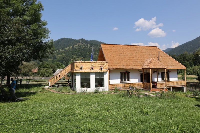 „Căsuţa bunicilor din rai” – un tribut nefericit?! 4 „Căsuţa bunicilor din rai” – un tribut nefericit?!