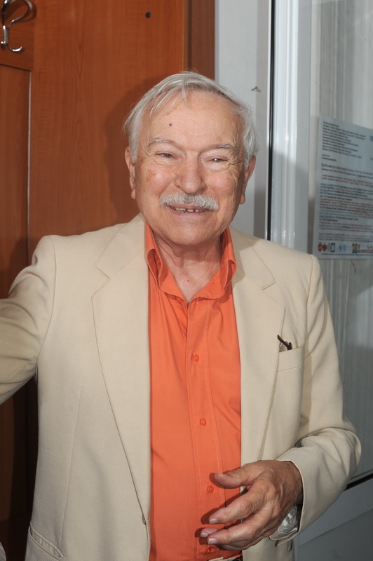 Un nemţean de seamă: Dumitru Almaș, părintele „Povestirilor istorice” 4 mihai emilian mancas resize