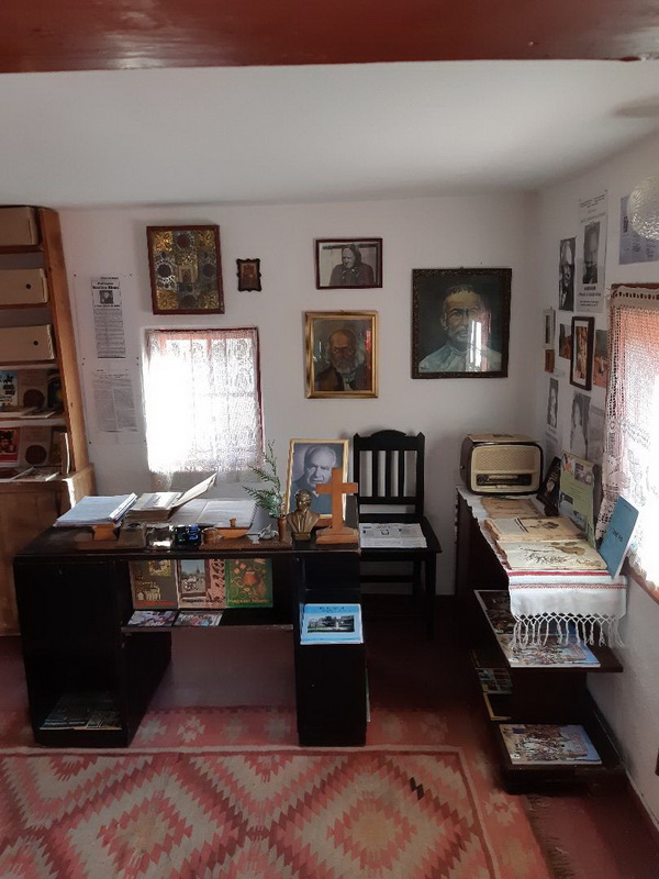 Un nemţean de seamă: Dumitru Almaș, părintele „Povestirilor istorice” 2 negresti casa memoriala dumitru almas resize