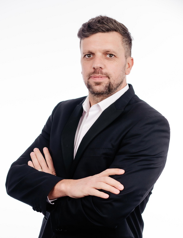 ”Ne-am implicat în rezolvarea problemelor orașului cu mult timp înainte de a fi aleși consilieri locali” / interviu cu Vlad Peiu Pantelimon și Iulian Popa, consilieri locali la Târgu-Neamț 2 tg usr vlad peiu