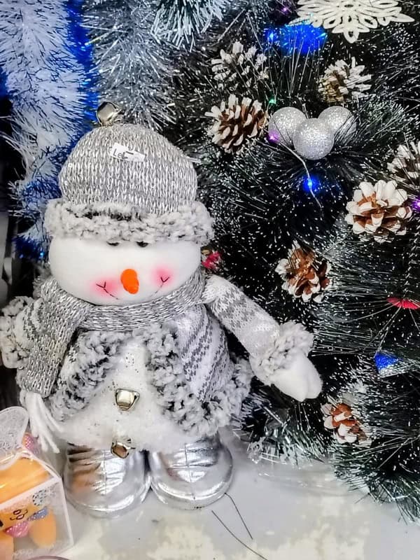 urban ornamente - CMI URBAN: Vă invităm în Piața Centrală Piatra-Neamț pentru un Crăciun magic!