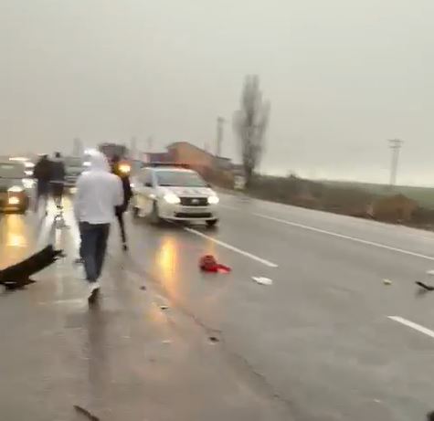 Imagini teribile la un accident pe E85, în comuna Săbăoani 6 2