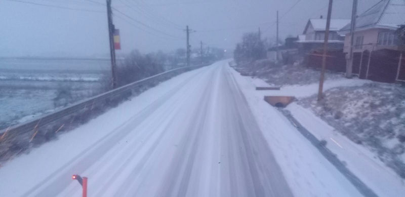 Video-foto. Drumarii, poleiul și intervențiile pe “arterele oficiale”, între raportări și apeluri pentru intervenții 6 WhatsApp Image 2026 01 08 at 09.25.15