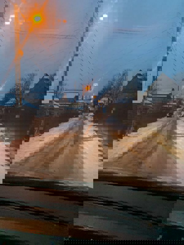 Video – foto. Piatra-Neamț. Instituții publice ajutate să-și curețe gheața din zona sediului! 2 WhatsApp Image 2026 01 12 at 09.48.12 1