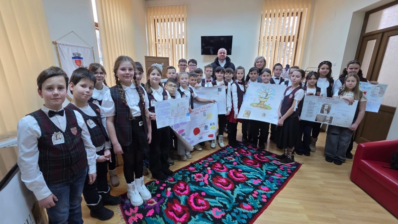 Video-Foto. Ziua Culturii Naționale, sărbătorită la Centrul Național de Informare și Promovare Turistică Târgu-Neamț 2 WhatsApp Image 2026 01 15 at 13.09.17