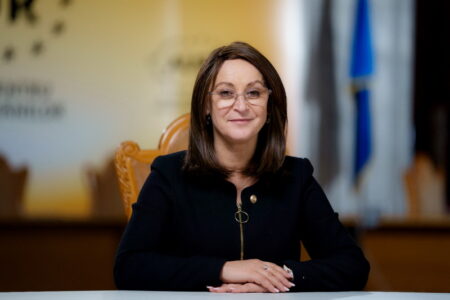 Demnitari și politicieni nemțeni despre anonimizarea declarațiilor de avere (II). Deputatul AUR Dumitrina Mitrea: “Nu știu, în ce măsură ANI își mai poate face treaba!” aur dumitrina mitrea resize - Demnitari și politicieni nemțeni despre anonimizarea declarațiilor de avere (II). Deputatul AUR Dumitrina Mitrea: “Nu știu, în ce măsură ANI își mai poate face treaba!”