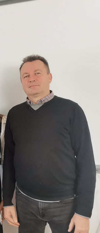 Prof. Eugen Pintrijel, fost director la Școala Gimnazială Domnească, spune că va candida din nou: „Mă roagă primarul!” tg scoala domneasca director pitrinjel resize