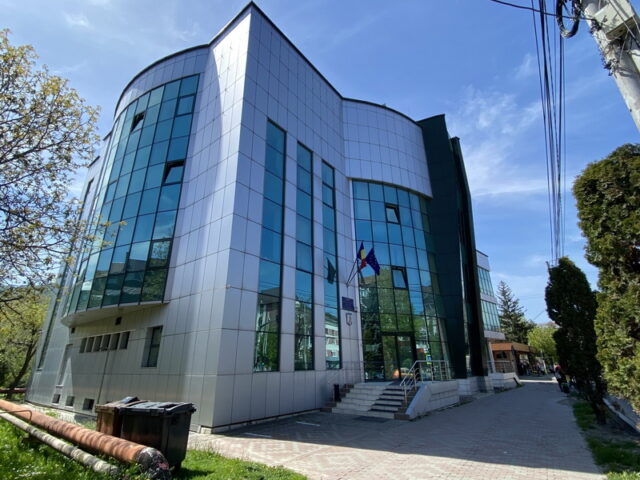 Sentință în procesul decontării ilegale de concedii medicale fictive – prescripție, achitări și ceva condamnări tribunal neamt resize