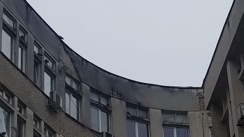 Măsuri după desprinderea unor bucăți din fațada Spitalului Județean Neamț 4 WhatsApp Image 2026 02 02 at 10.23.09