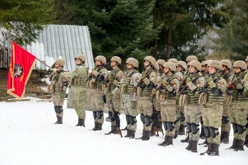 FOTO. Antrenament militar româno-belgian în Munții Tarcău 1 WhatsApp Image 2026 02 02 at 20.15.42 2