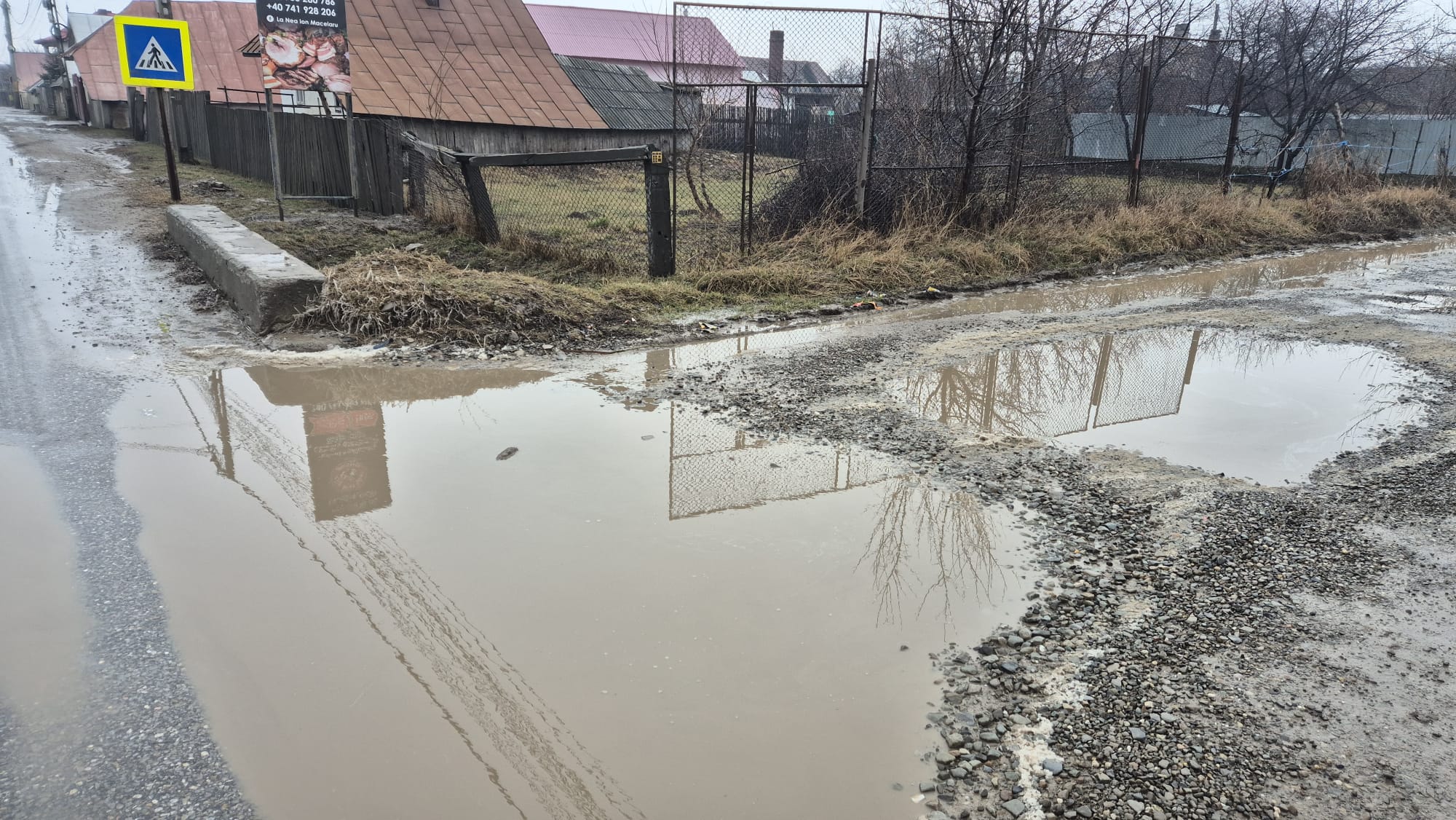FOTO. Revenim pe urmele materialelor publicate. Pași fragili de îmbunătățire pe str. Aprodu Purice din Târgu Neamț 1 WhatsApp Image 2026 02 15 at 14.48.15 4