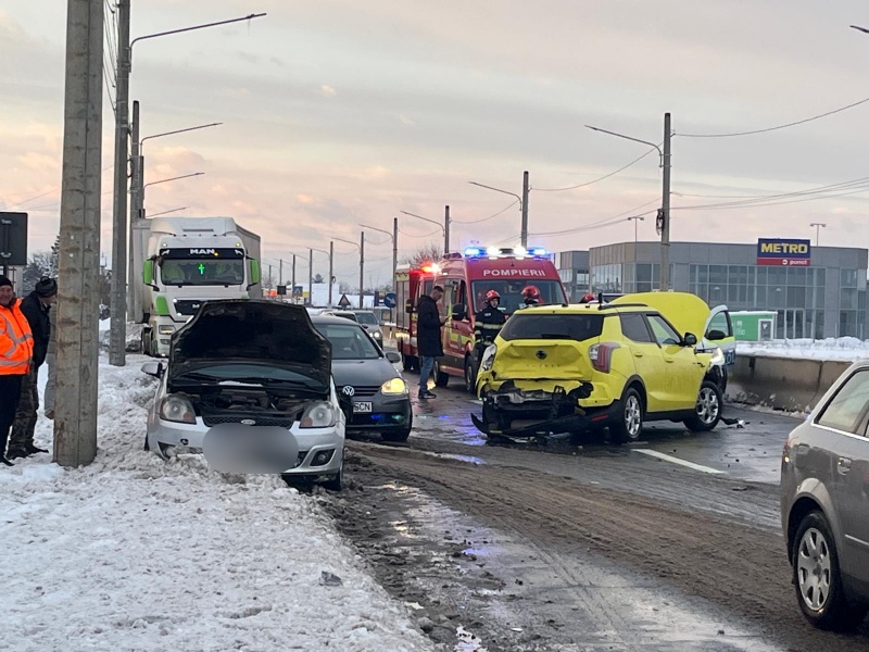 VIDEO-FOTO. Accident între Dumbrava Roșie și Săvinești 1 WhatsApp Image 2026 02 18 at 17.26.24 1