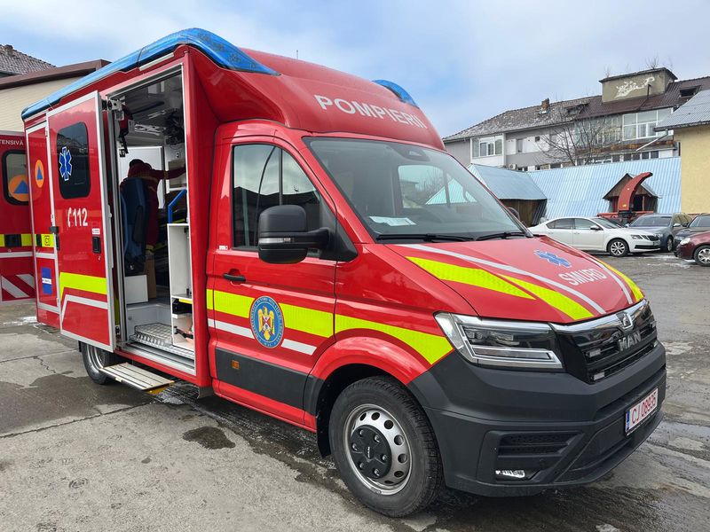 FOTO&VIDEO Ambulanțe noi la Neamț, dar prea mari pentru rampele UPU Piatra-Neamț și Roman 3 isu neamt ambulante noi 3