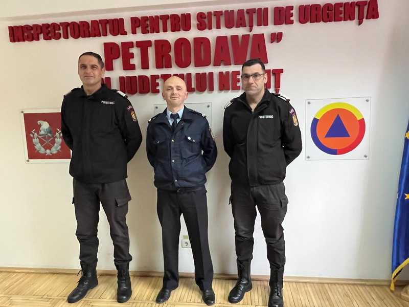 Cine sunt oamenii din spatele echipei pirotehnice de la ISU Neamț 1 isu pirotehnisti 2 resize