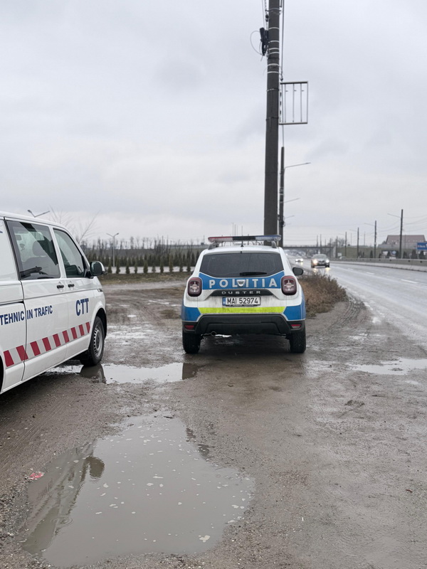 FOTOREPORTAJ PE VREME URÂTĂ / ”Nu ne mai trageți pe dreapta!” 1 politie reportaj 2 resize