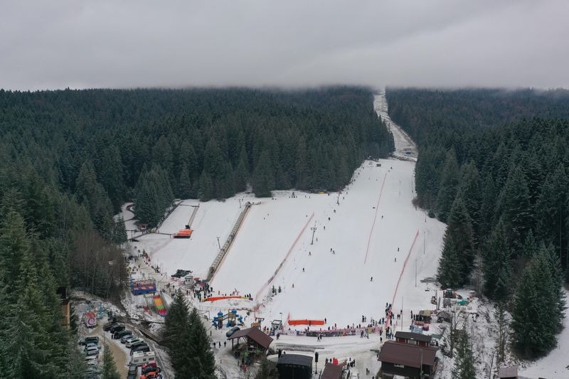 Schi, muzică și oameni calzi la Serbările Zăpezii de la Durău Park! 2 serbarile zapezii 02