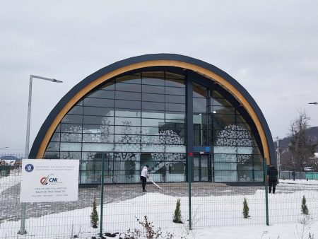 Bazinul de înot didactic din Târgu-Neamț rămâne închis pe perioadă nedeterminată. Probleme structurale identificate tg bazin didactic 1 resize