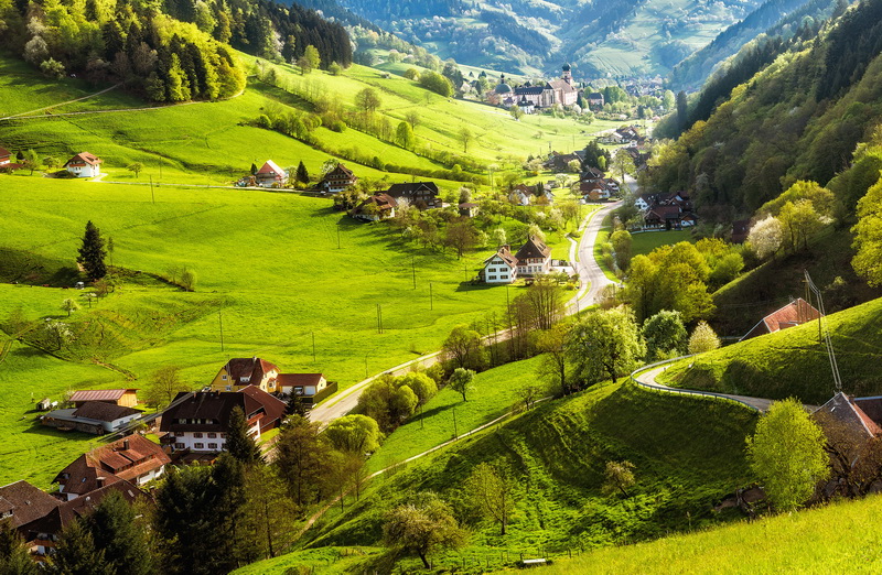 Neamț, flash noiembrie 2025: Economia frânează, criza demografică se adâncește, salarii nete mai mici 3 turism rural resize