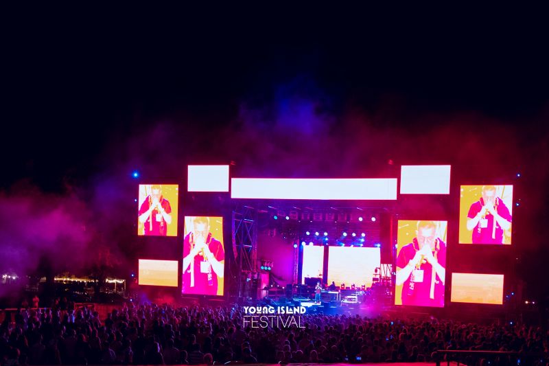 Young Island Festival anunță primii artiști ai ediției 2026 – „Community”, o ediție dedicată spiritului băcăuan și marilor nume care au scris istoria festivalului 4 1 1
