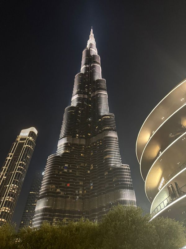 Copiii blocați în Dubai se întorc în țară, cu autocare, însoțiți de angajați diplomați 6 Dubai 7