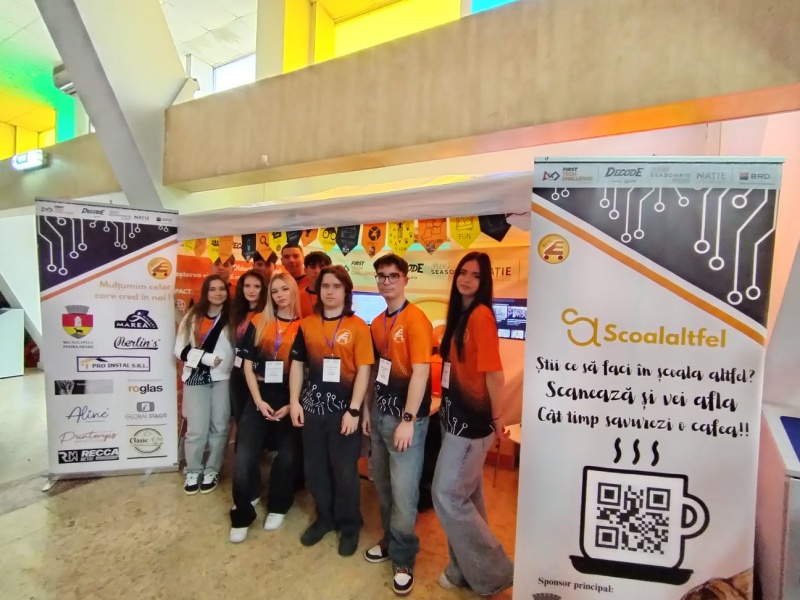 Video-Foto. Sărbătoare electrizantă la FIRST Tech Challenge. Județul Neamț a fost reprezentat de 4 echipaje 2 EU CODEZ 2