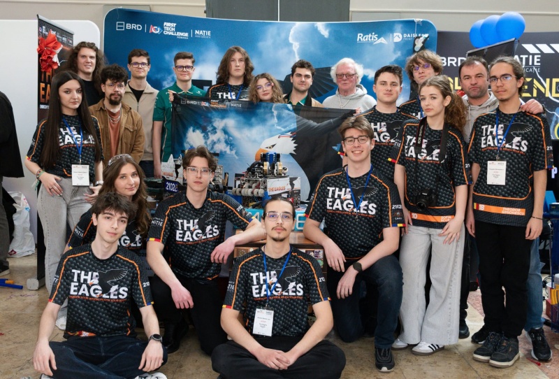 Video-Foto. Sărbătoare electrizantă la FIRST Tech Challenge. Județul Neamț a fost reprezentat de 4 echipaje 1 THE EAGLES ROMAN