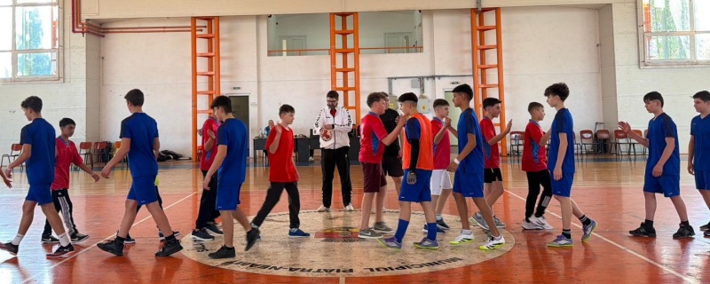 La 10 secunde de Locul I! – Handbal elevi, etapa judeţeană 3 WhatsApp Image 2026 03 07 at 19.39.26