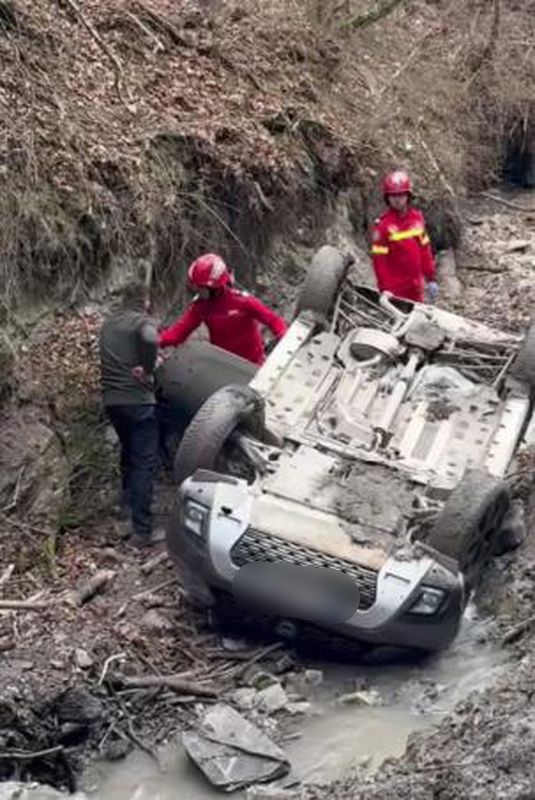 Sfârșit tragic la Petru Vodă: un bărbat de 56 de ani a murit după ce mașina a căzut într-o râpă 1 WhatsApp Image 2026 03 28 at 15.39.13