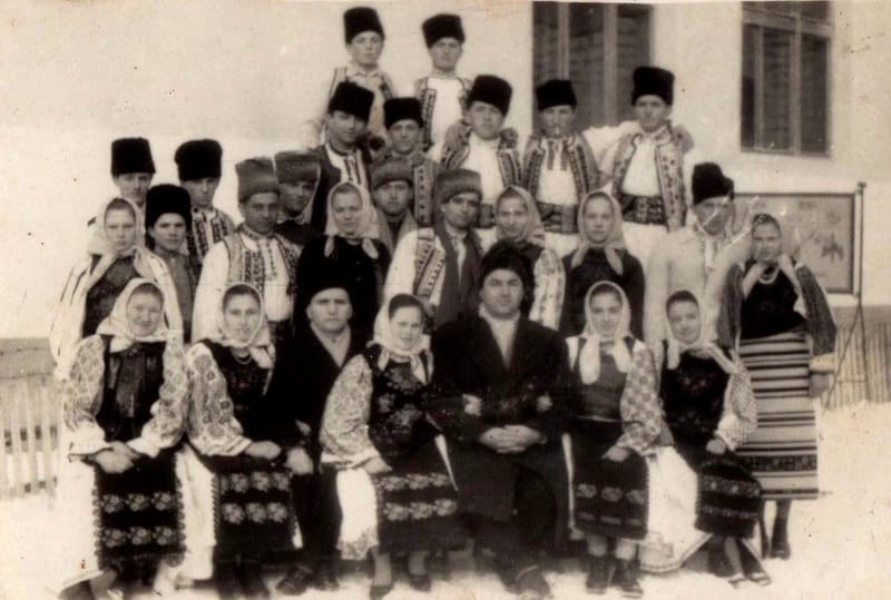 brigada artistica 1963 resize - Din arhiva ”Mesagerul de Neamț” - Amintiri din Epoca de Aur (III) - Disputa cu cenzura