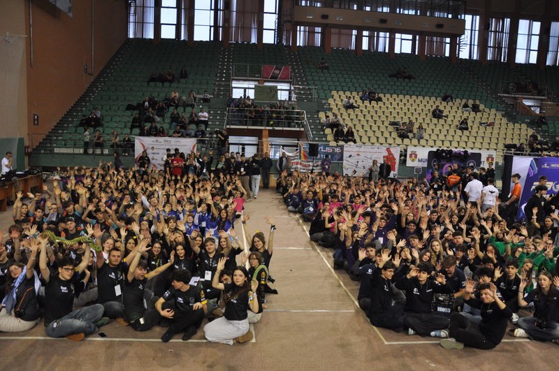 Patru echipe din Neamț s-au calificat la naționala First Tech Challenge 1 Patru echipe din Neamț s-au calificat la naționala First Tech Challenge